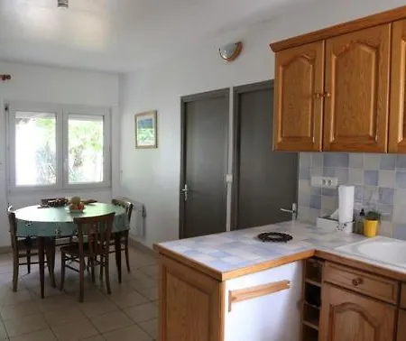 Maison 6 Personnes Sur Grand Terrain 100 M - V0261 Villa Vias