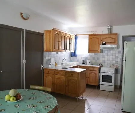 Villa Maison 6 Personnes Sur Grand Terrain 100 M - V0261 Vias