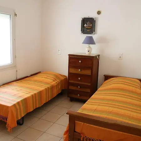 Maison 6 Personnes Sur Grand Terrain 100 M - V0261 Villa Vias