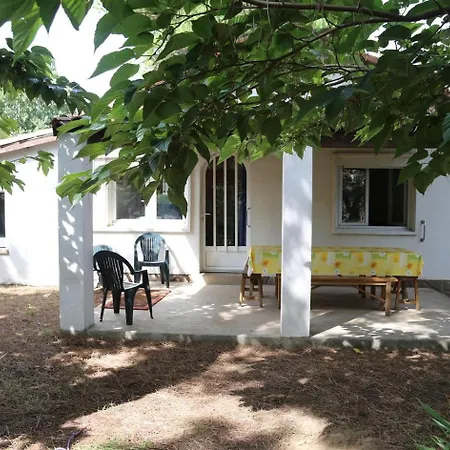 Maison 6 Personnes Sur Grand Terrain 100 M - V0261 Villa